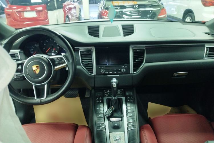 Used Porsche Macan 2017 Macan 2.0T
