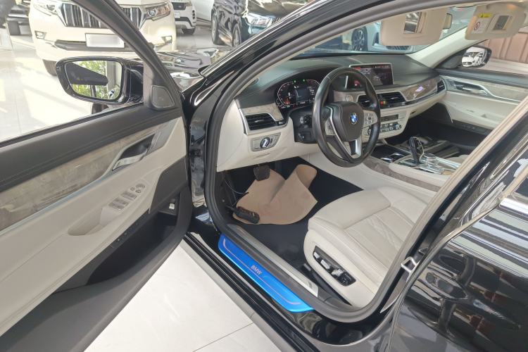 Used BMW 7 Series 2021 740Li Leading Edition Luxury Package
