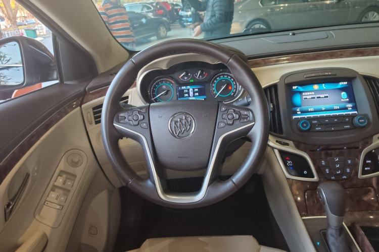 Used Buick LaCrosse 2013 2.4L SIDI Leading Comfort Version
