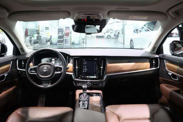 Used Volvo S90 2020 T5 Zhiyi Luxury Edition