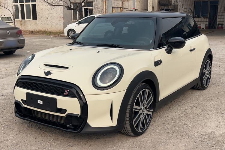 Used MINI MINI 2023 2.0T COOPER S Artist