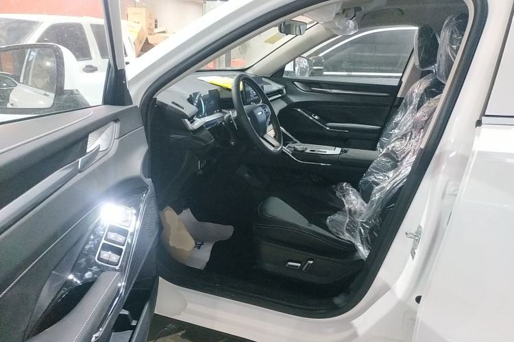 Used Haval H6 2024 1.5T Two-Wheel-Drive Classic Edition
