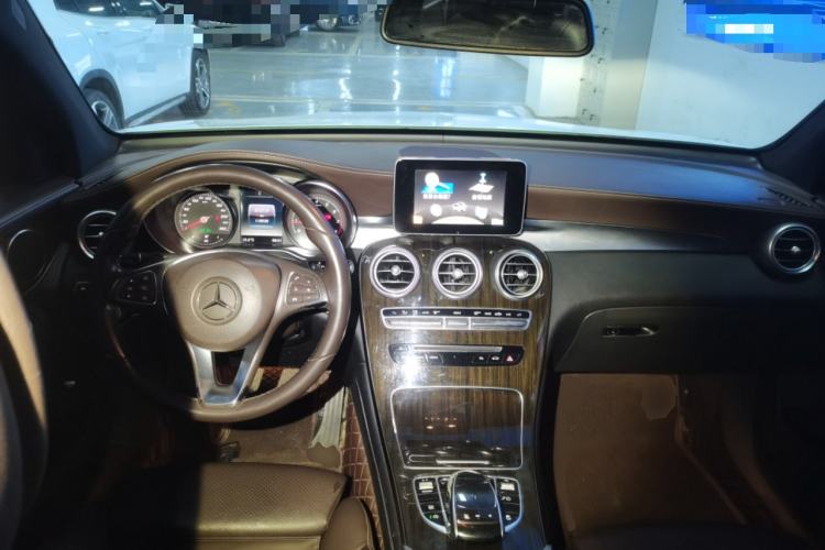 Used Mercedes-Benz GLC 2016 GLC 260 4MATIC Luxury Model