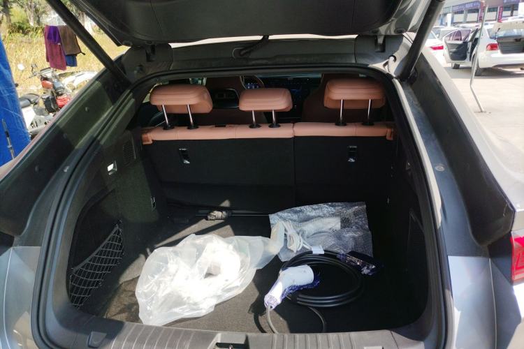 Used BYD Song L EV 2025 Intelligent Driving Version 662 km LiDAR Excellence Edition
