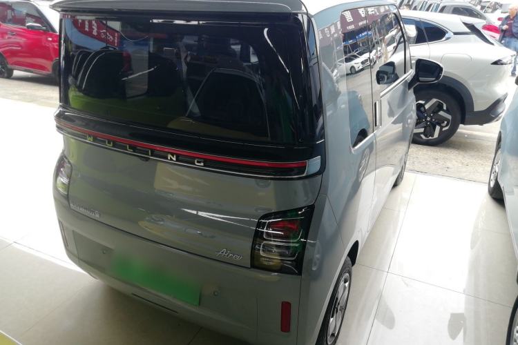Used Wuling Air ev 2023 - Four Seats - Standard Edition