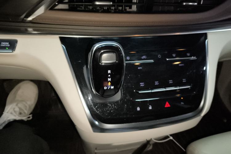 Used Buick GL8 2023 Land Executive Class Comfort Model
