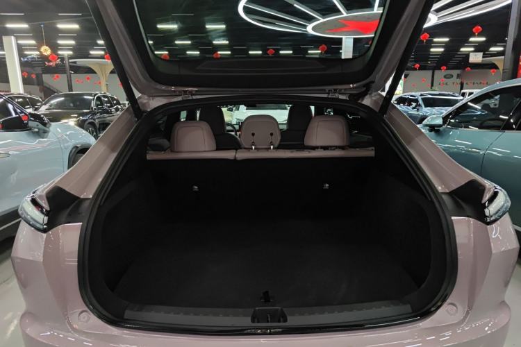 Used ONVO L60 2024 60 kWh All-Wheel Drive