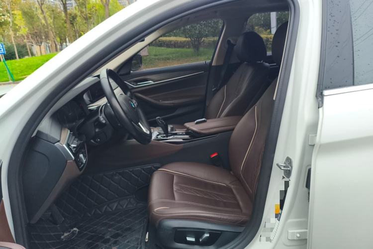 Used BMW 5 Series New Energy 2019 530Le Luxury Package
