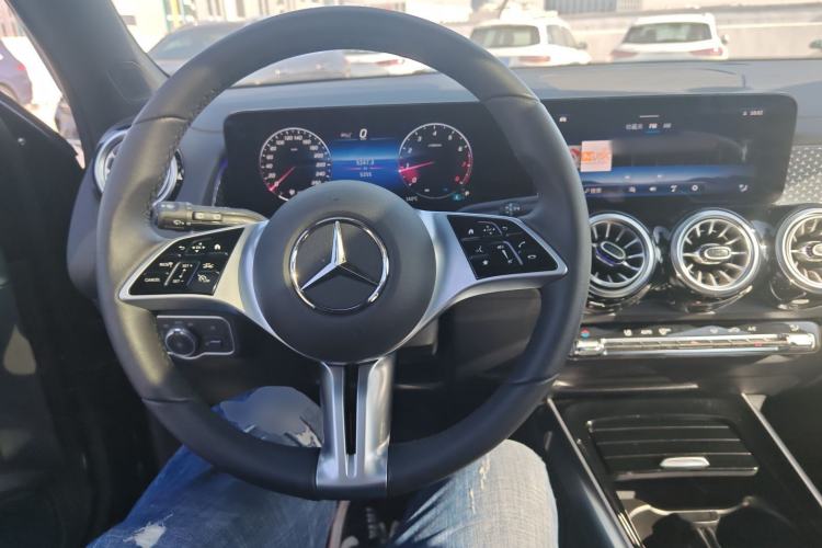 Used Mercedes-Benz GLB 2024 Refresh GLB 220 Dynamic Edition
