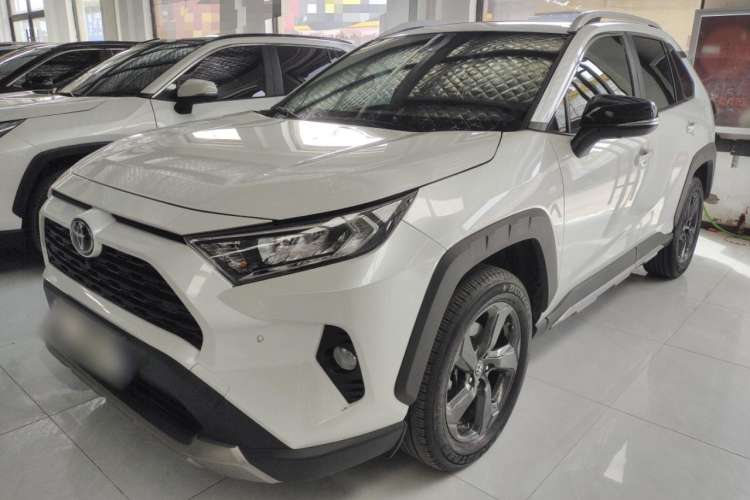 Used Toyota RAV4 2022 2.0L CVT 4x4 Style Plus Edition