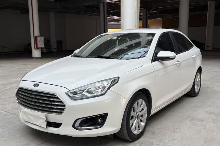 Used Ford Escort 2015 1.5L Automatic Fashion Model
