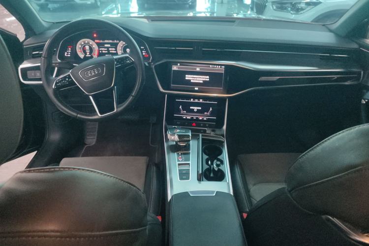 Used Audi A6L 2022 40 TFSI Luxury Dynamic Model
