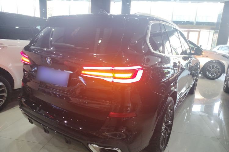 Used BMW X5 2022 Restyled xDrive 30Li Luxury Version M Sport Package