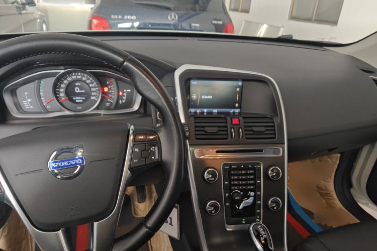 Used Volvo XC60 2014 Facelift T5 Zhiyi Edition
