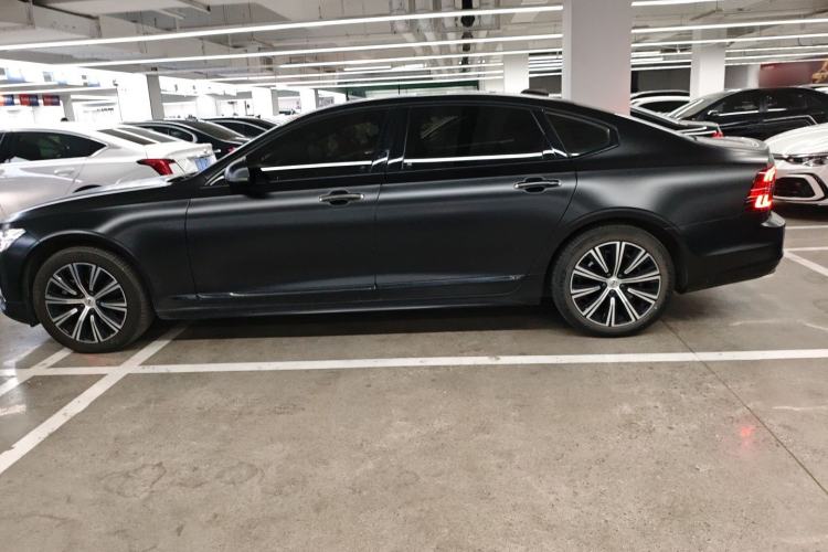 Used Volvo S90 2022 B5 Zhiyi Luxury Edition
