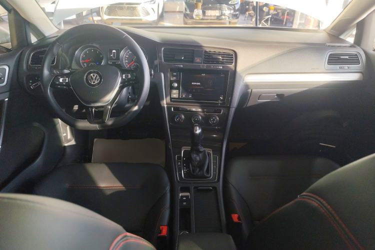 Used Volkswagen Golf 2019 280TSI DSG Comfort Version China VI Standard
