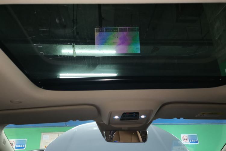 Used Denza D9 2024 DM-i 1050 Luxury Model
