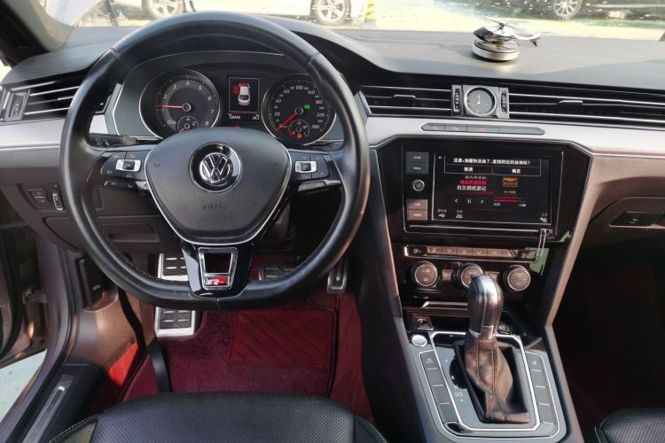 Used Volkswagen FAW-Volkswagen CC 2019 330TSI Glamour Edition China VI
