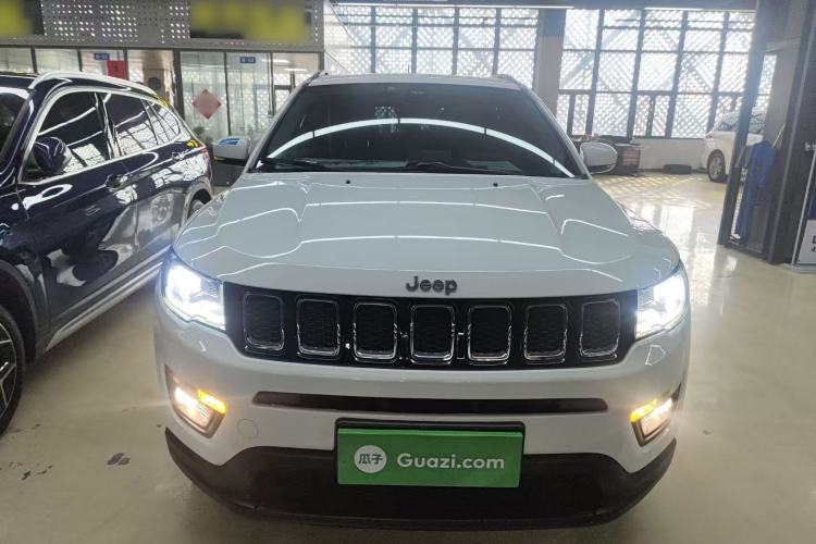 Used  Compass 2019 200T Automatic Enjoyment - Connected Large Screen Version