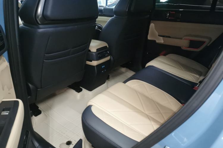 Used  Leopard 5 2023 Navigator Edition
