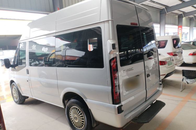 Used JMC Fushun 2022 2.0T Manual Multi-Function Passenger Vehicle Short Wheelbase Mid-Height Roof 6-Seater