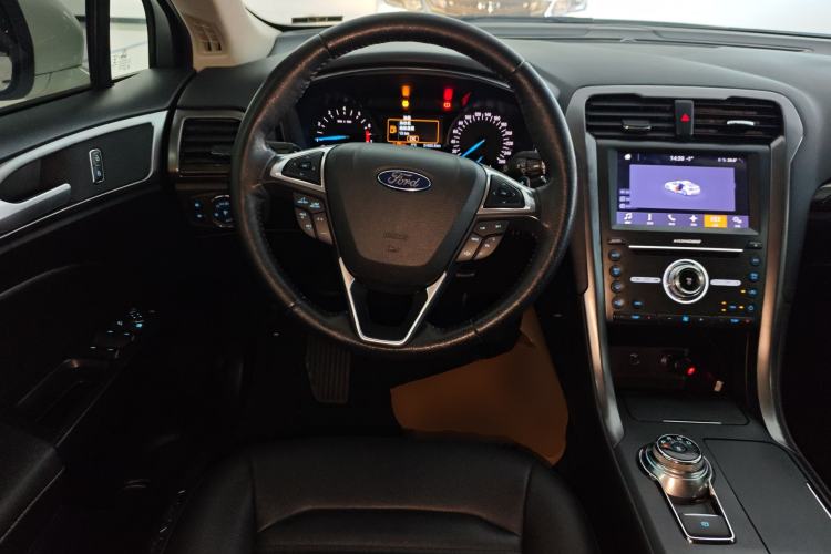 Used Ford Mondeo 2018 EcoBoost 180 Smart Control Fashion Model China VI Standard