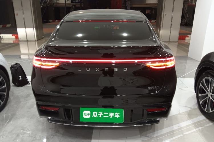 Used Hima Luxeed R7 2024 All-Electric 736 km Ultra
