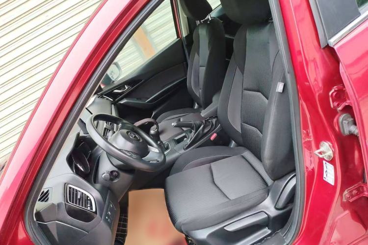 Used Mazda Mazda 3 Axela 2014 Sedan 1.5L Manual Comfort Model
