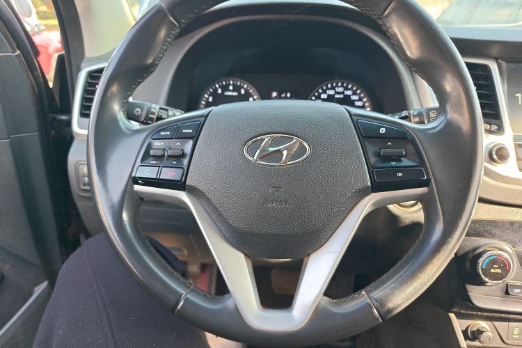 Used Hyundai Tucson 2015 1.6T Dual-Clutch Two-Wheel-Drive Smart Model