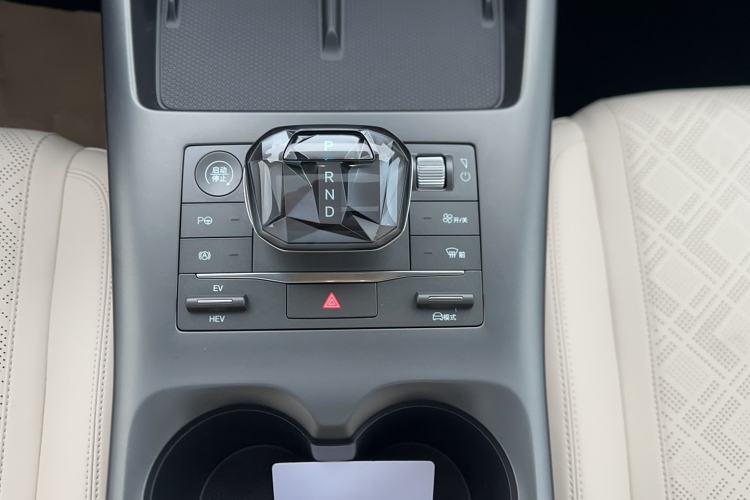 Used BYD Qin PLUS 2025 DM-i Smart Drive 120KM Superior Model