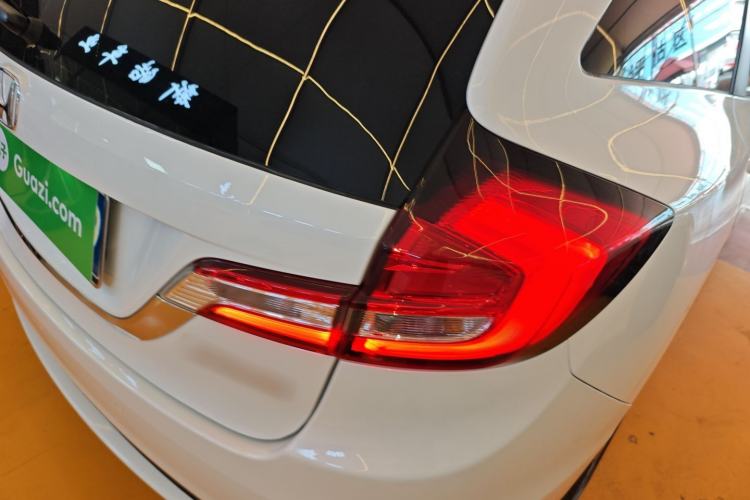 Used Honda Jade 2017 1.8L automatic Comfort version 5 seats
