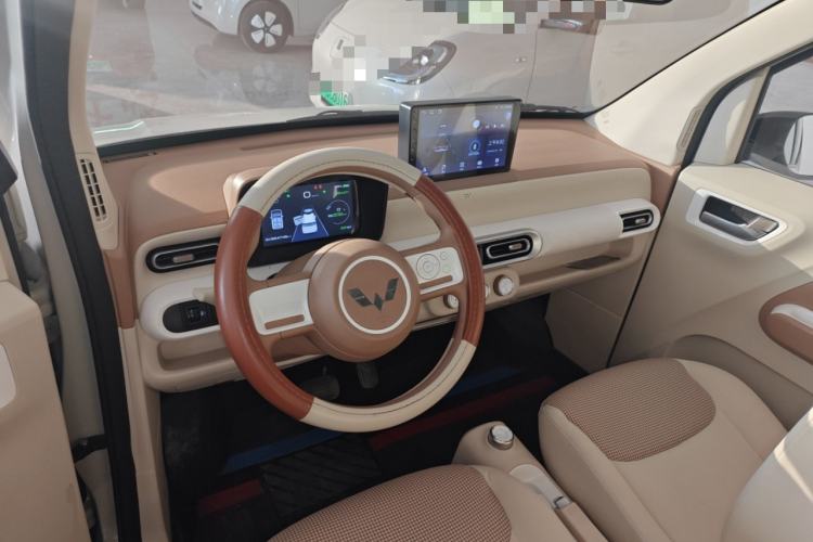 Used Wuling Hongguang MINIEV 2024 3rd Generation 215km Youth Edition