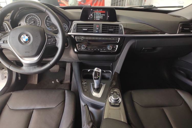 Used BMW 3 Series GT 2017 320i Luxury Design Package
