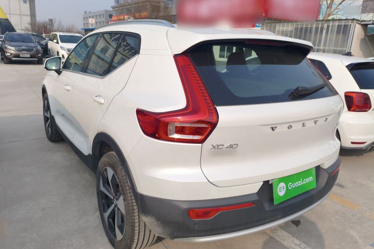 Used Volvo XC40 2024 B4 4x4 Smart Luxury Edition