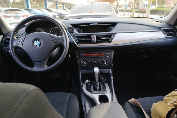 Used BMW X1 2013 sDrive18i Fashion Model
