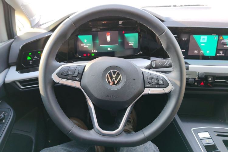 Used Volkswagen Golf 2023 Facelift 280TSI DSG Pro
