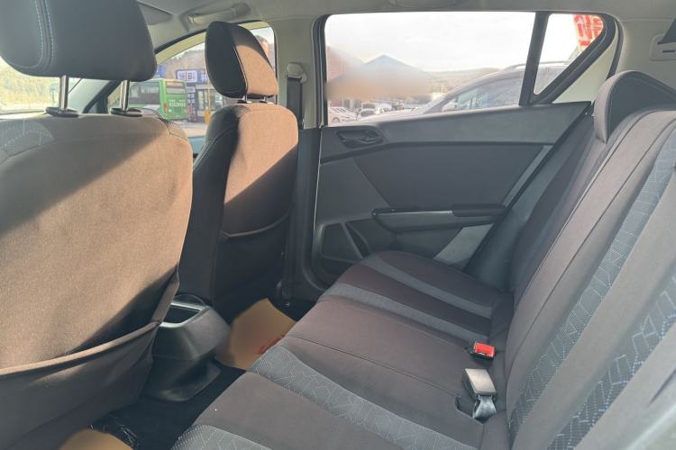 Used Baojun 310 2016 1.2L manual Comfort trim level