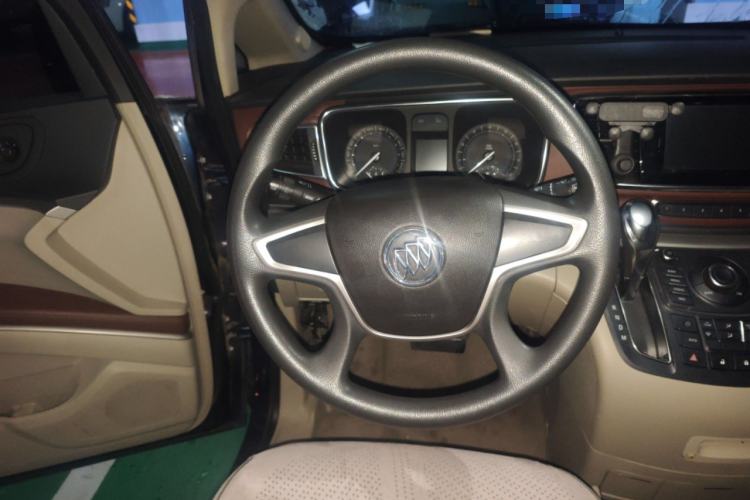 Used Buick GL8 2014 2.4L CT Luxury Business Comfort Edition