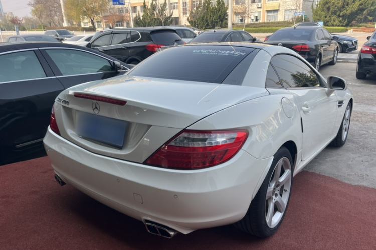 Used Mercedes-Benz SLK-Class 2011 SLK 200 Fashion Model
