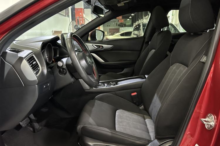 Used Mazda CX-4 2016 2.0L Automatic 2WD Blue Sky Dynamic Edition
