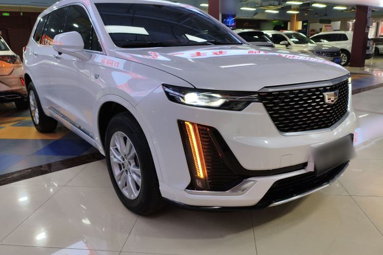 Used Cadillac XT6 2022 2.0T Six-Seater Four-Wheel-Drive Luxury Version
