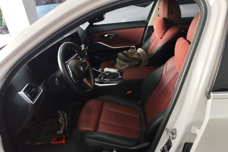 Used BMW i3 2022 eDrive 35 L
