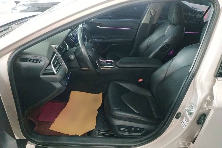 Used Toyota Camry 2019 Revised Version 2.0G Luxury Edition