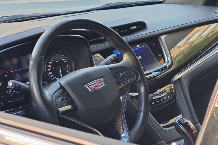 Used Cadillac XT6 2020 28T Six-Seater Four-Wheel-Drive Luxury Version
