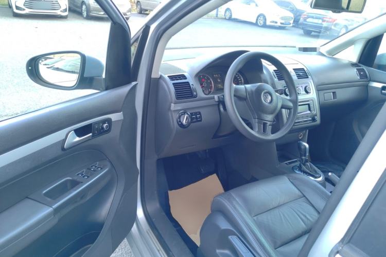 Used Volkswagen Touran 2013 1.4T DSG Comfort Edition 5-Seater
