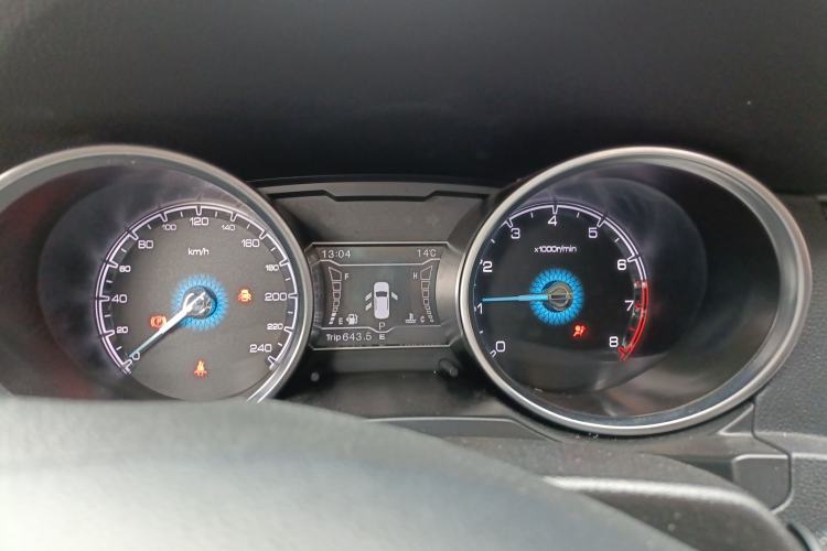 Used Zotye SR7 2016 1.5T CVT Cube Heart Edition China V Standard
