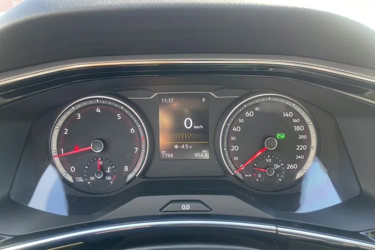 Used Volkswagen Tayron 2020 330TSI Two-Wheel Drive Luxury Smart Connectivity Version