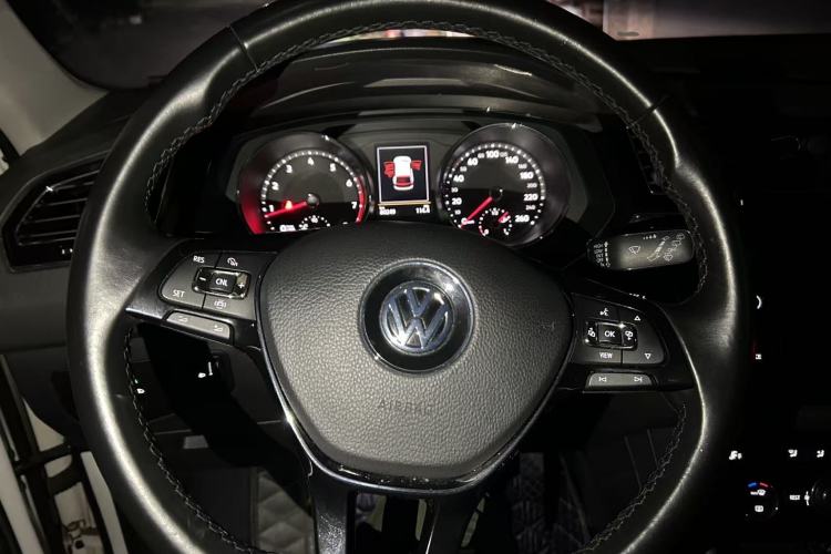 Used Volkswagen Tiguan L 2018 280TSI Automatic Two-Wheel Drive Comfort Edition