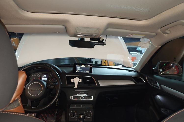 Used Audi Q3 2017 30 TFSI Fashion Model
