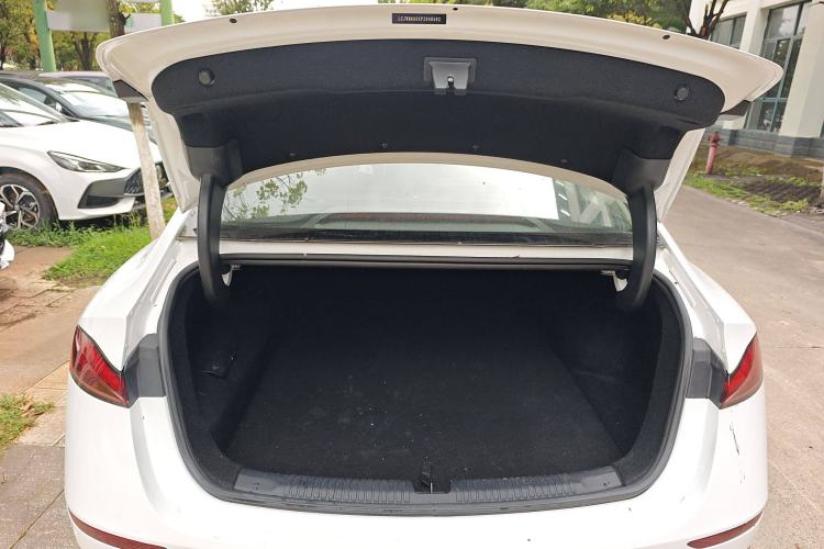 Used Roewe D7 2023 EV 510km Rear-Drive Flagship Edition
